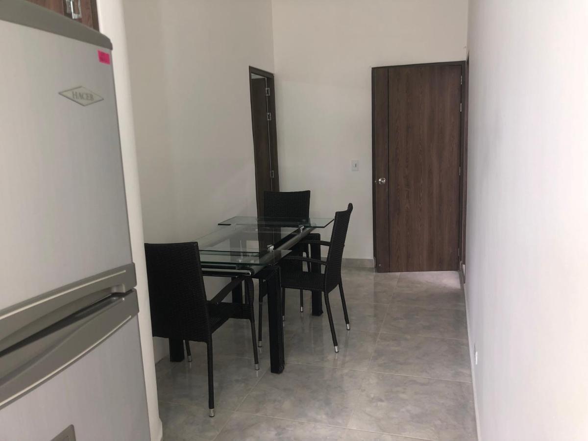 Centrico Apartamento Y Bien Ubicado En Laureles Apto 402 *