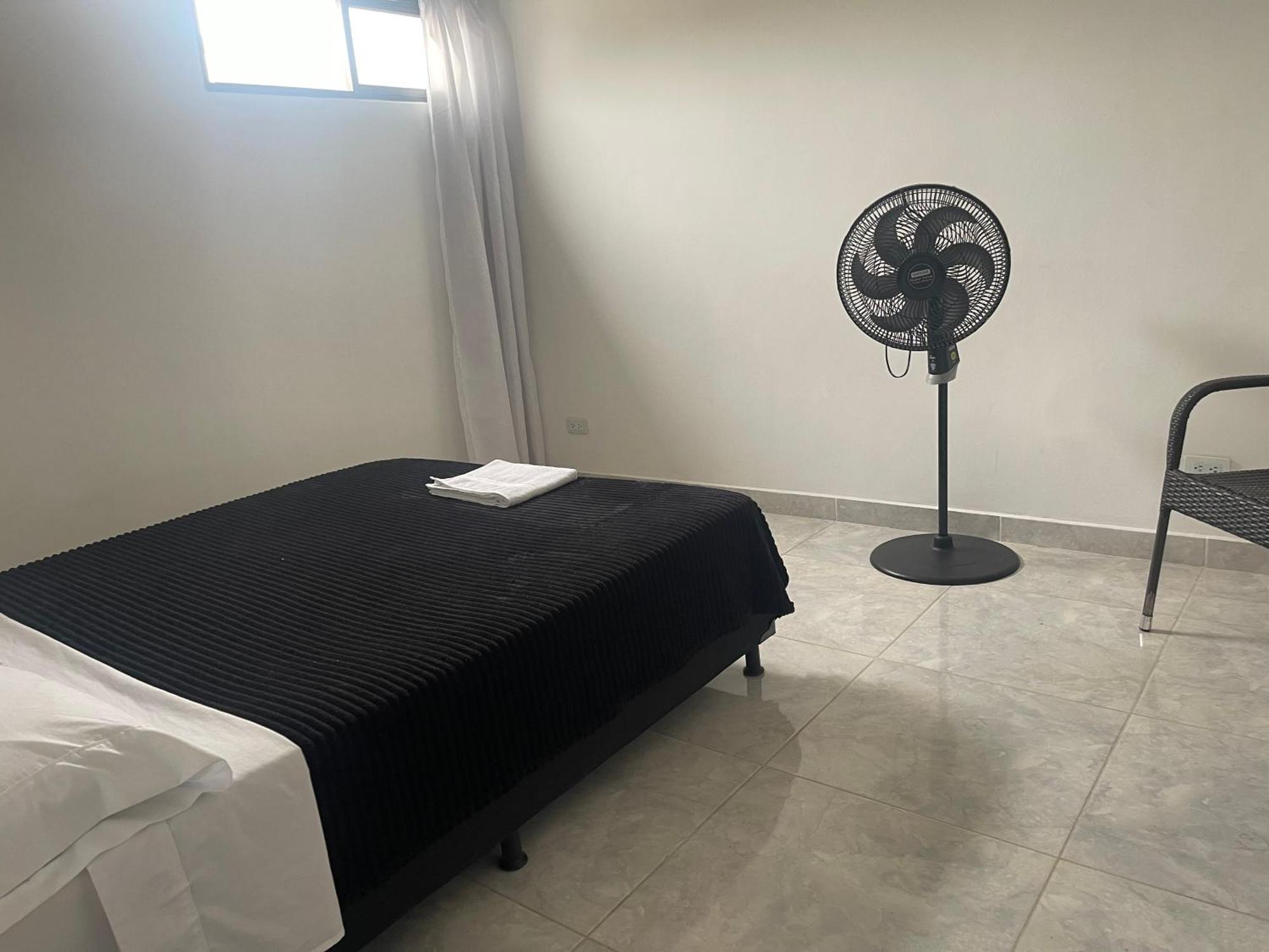 Centrico Apartamento Y Bien Ubicado En Laureles Apto 402 Medellín